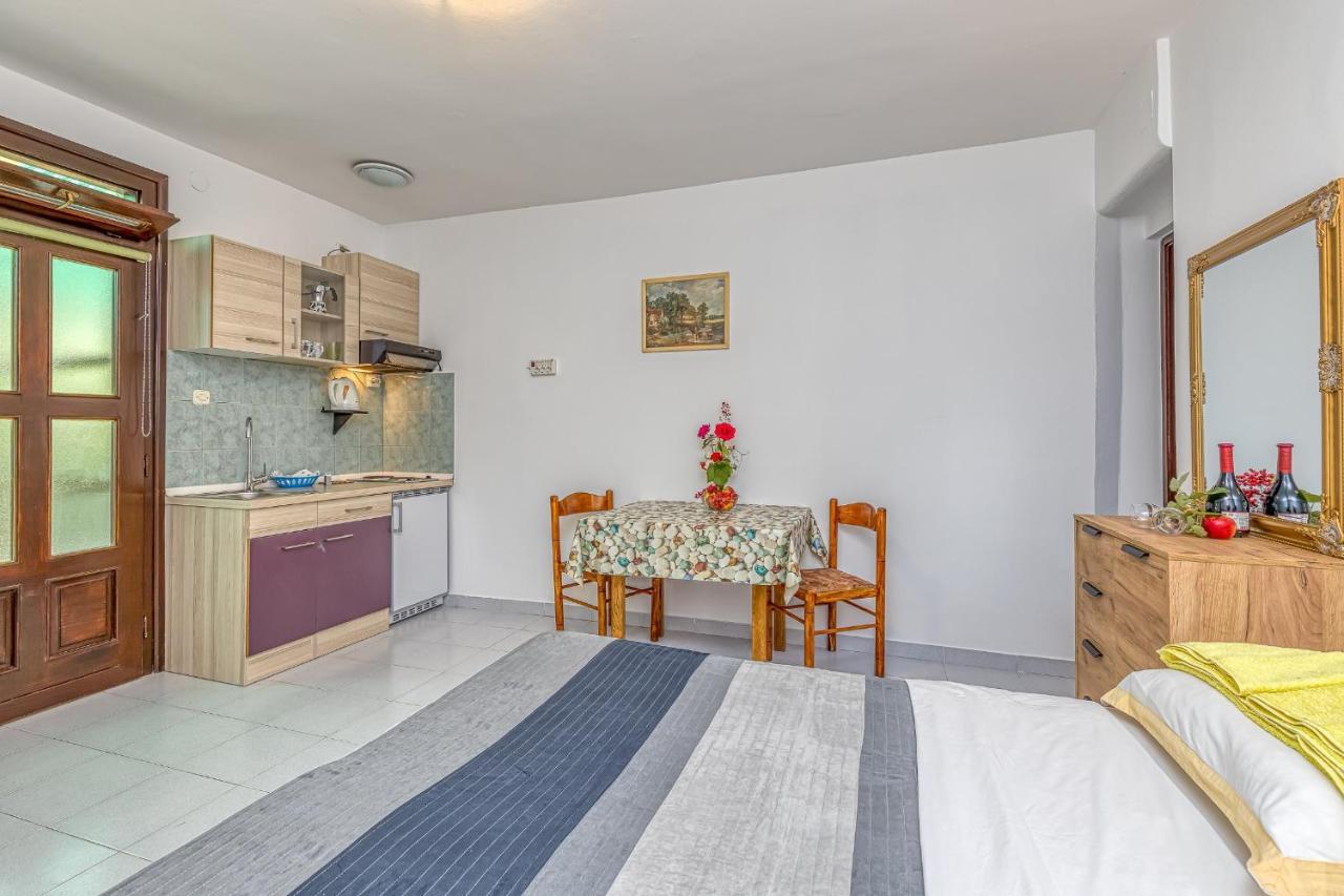 Apartments Bastovanovic Rovinj Eksteriør bilde